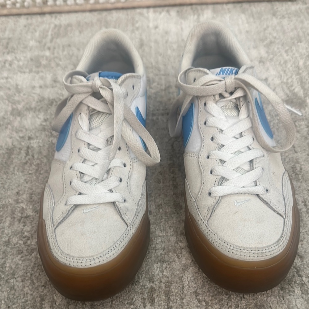 Nike White and Blue Sneakers